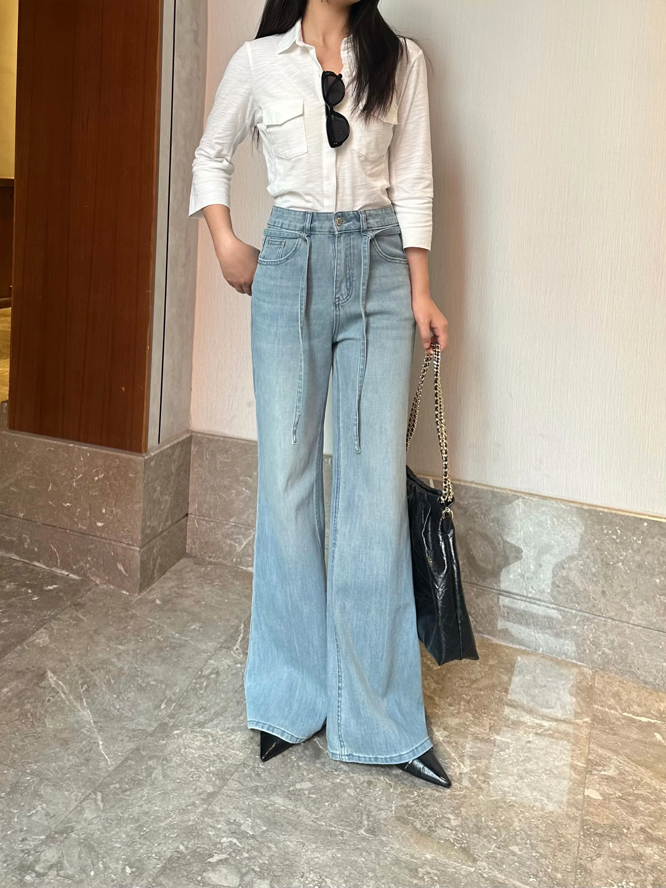 

Джинсы-клеш с высокой талией, повседневные, из хлопкового стрейч-денима, с множеством карманов, на молнии, светлые, стандартный крой, летние