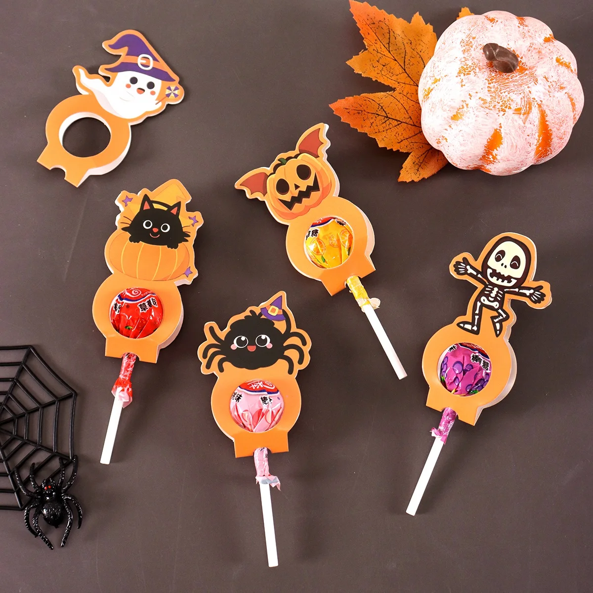 24 Stück Halloween-Lollipop-Papierhalter, niedliches, gruseliges Totenkopf-Design, Halloween-Lollipop-Dekorationskarten für fröhliche Halloween-Dekorationen – Detail 5