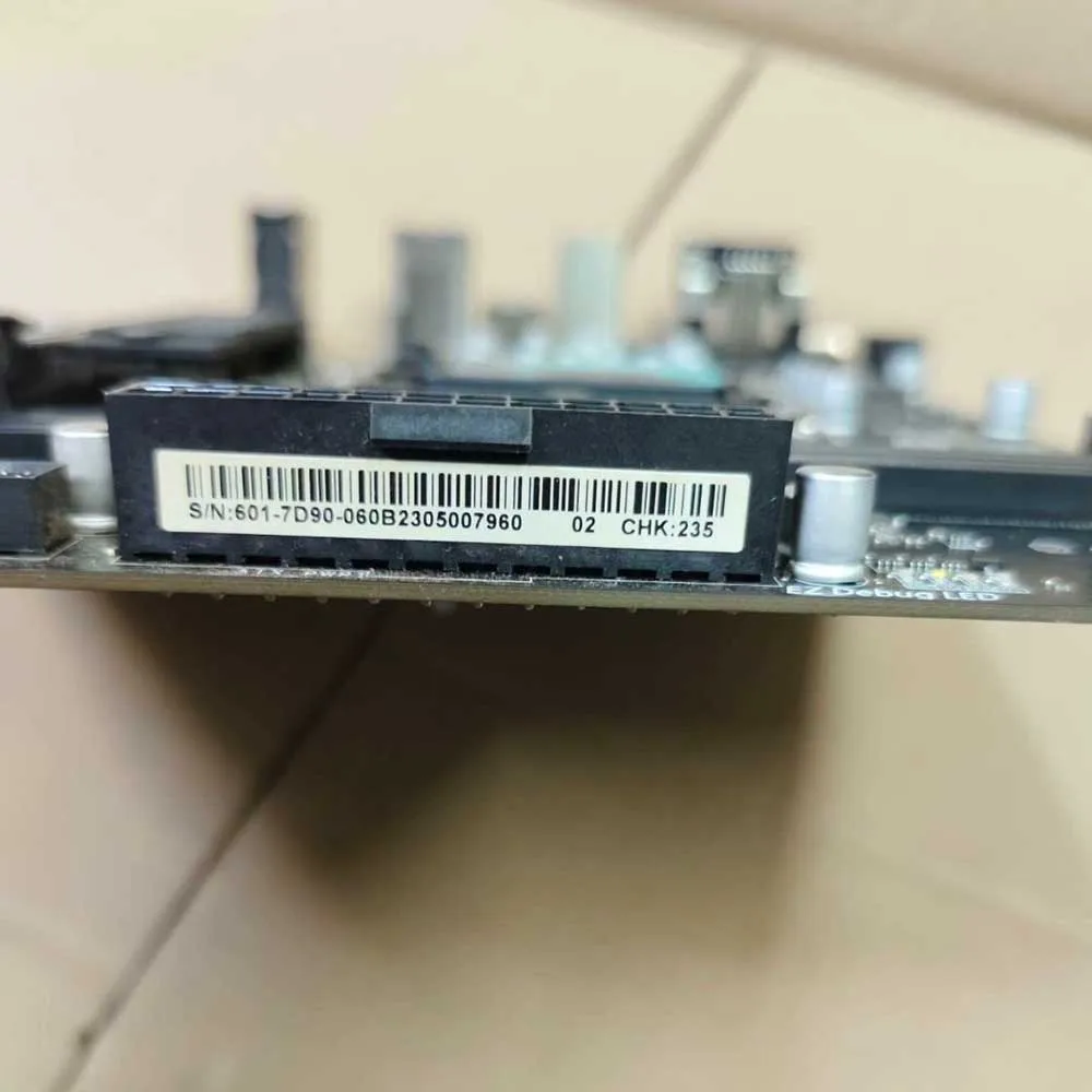 للوحة الأم M-S-I B760 PRO B760M-G DDR5