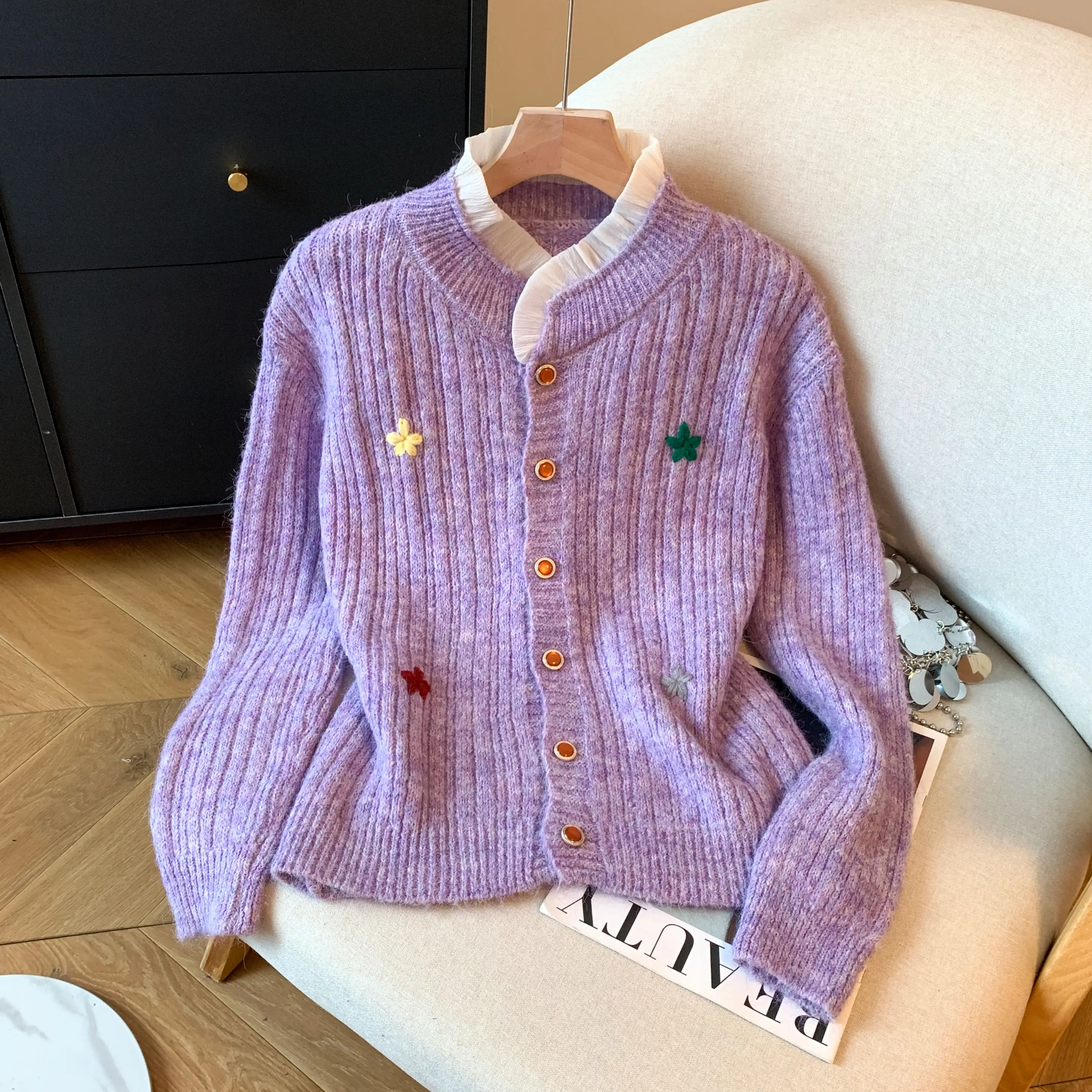 

Корейский сладкий кружевной трикотаж с вышивкой, длинный све, верхняя одежда, осенний новый свободный мягкий вязаный топ для женщин