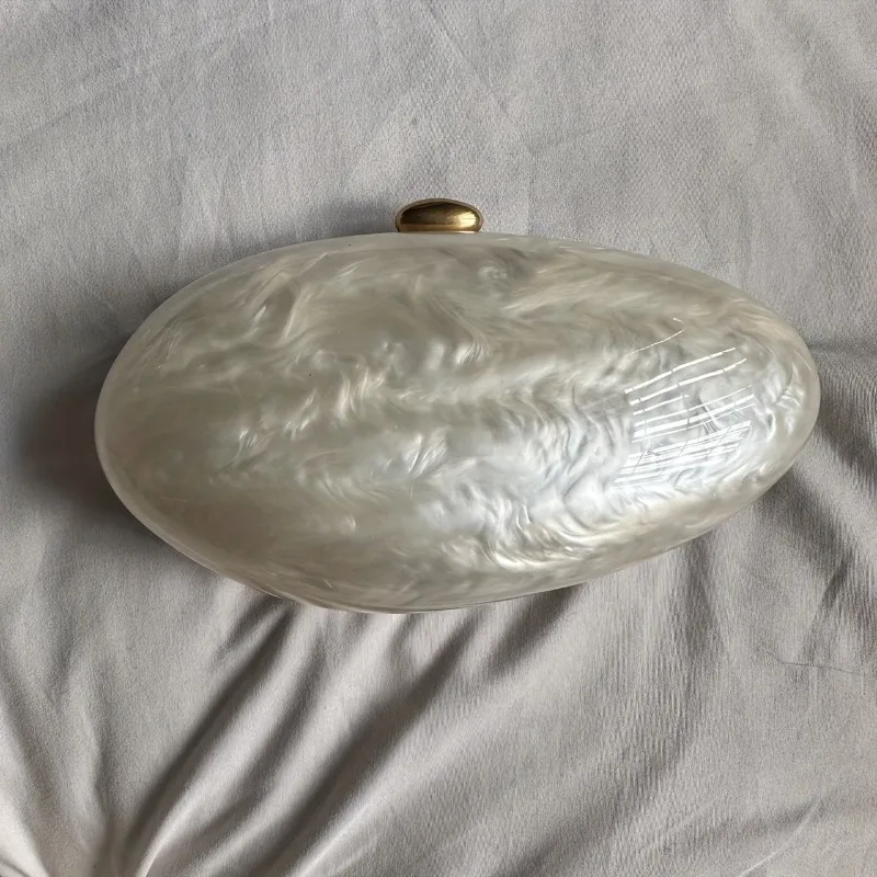 

Egg Shaped Shell Pearl White Handbag, Women's Handbag, Chain Fashionable Crossbody Single Shoulder Dinner Bags