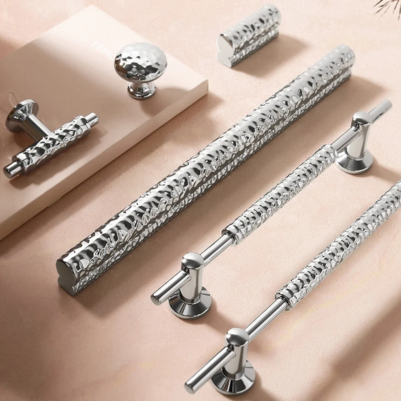 

Luxury Creative Bright Chrome Single-Hole Wardrobe Cabinet Door Handle Small French Wine Drawer Pull for High-End Furniture