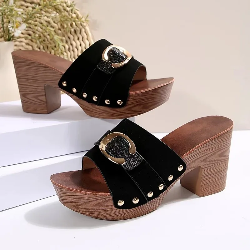 2024 New Women Thick-Soled Slippers Fashion Rivets Luxurious Design Sandals Summer Casual Open-Toe Wood-soled High Heels Zapatos