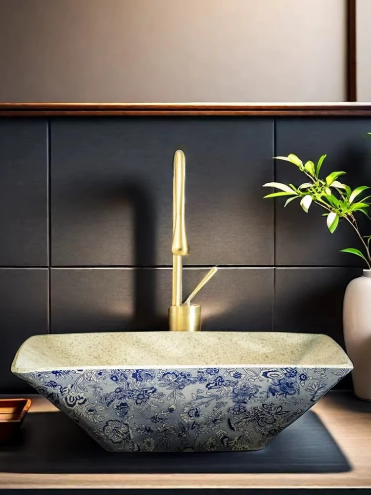 

Creative counter wash basin deepens Chinese small apartment bathroom special-shaped art basin
