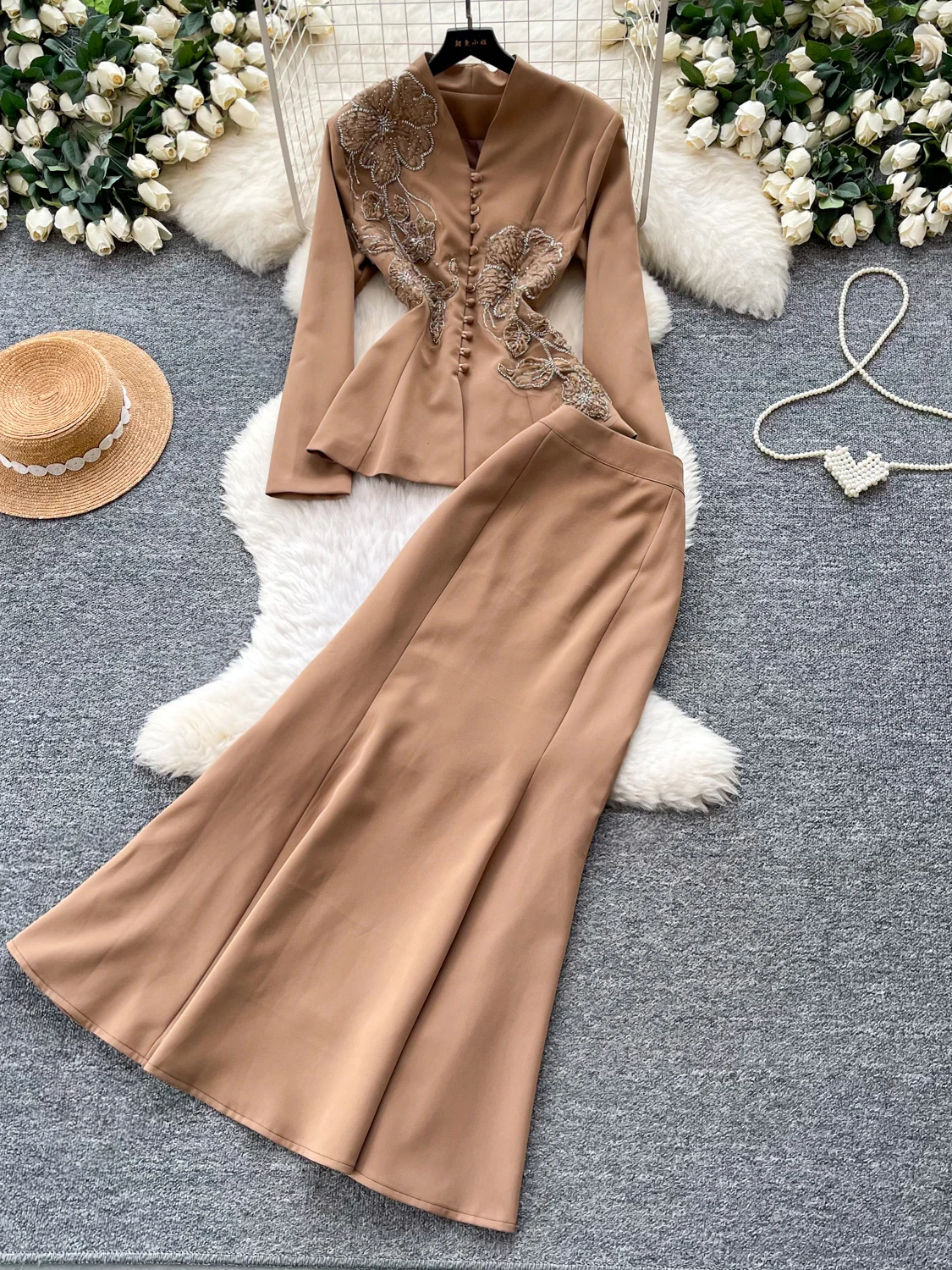 

Elegant High Waist Fish Tail Skirt And Open Cardigan Slimming Two Piece Set for Women Autumn Fashion Ensemble