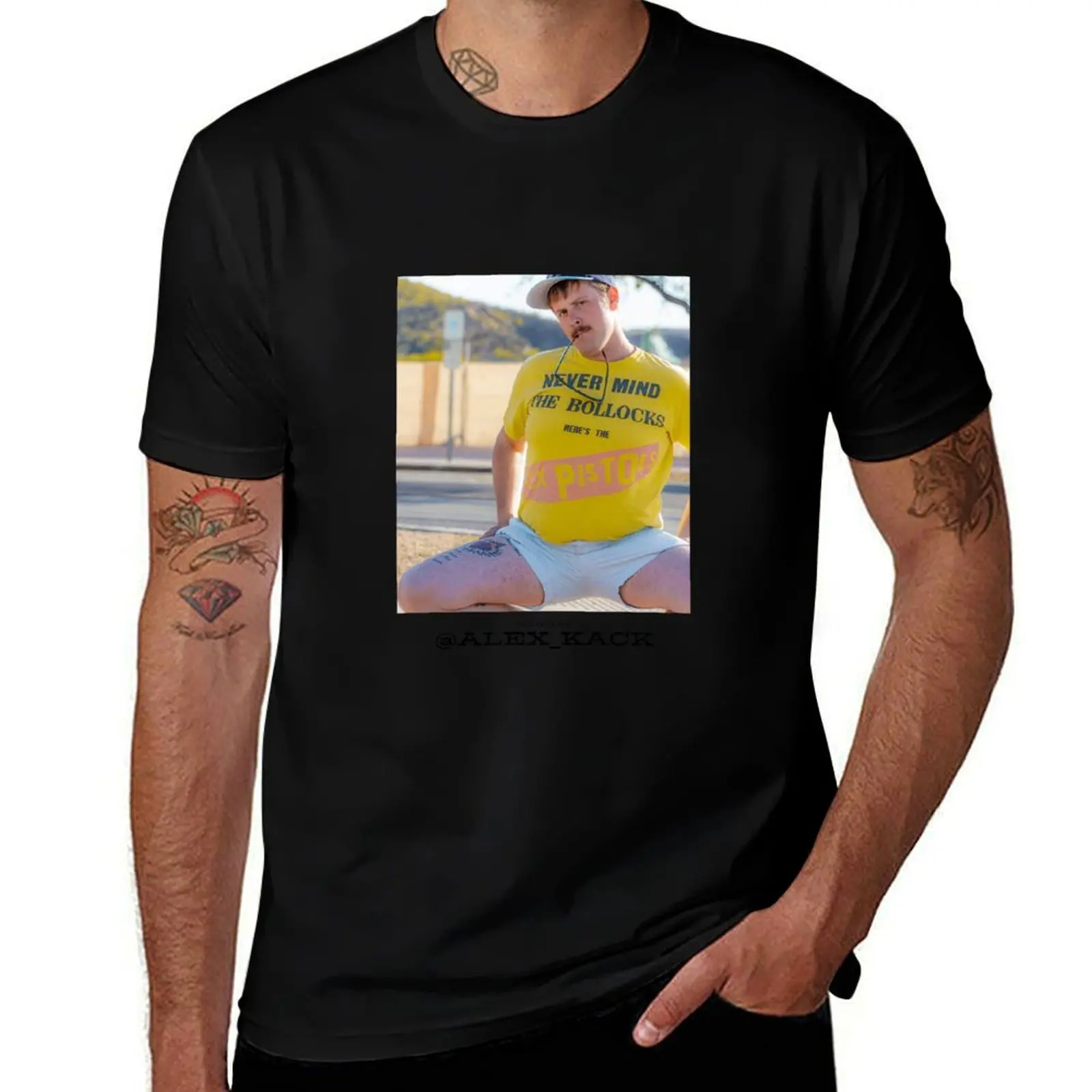Alex Kack Thirsty Squat Large T-Shirt Cool Feeling Summer Tee Shirt T-Shirt