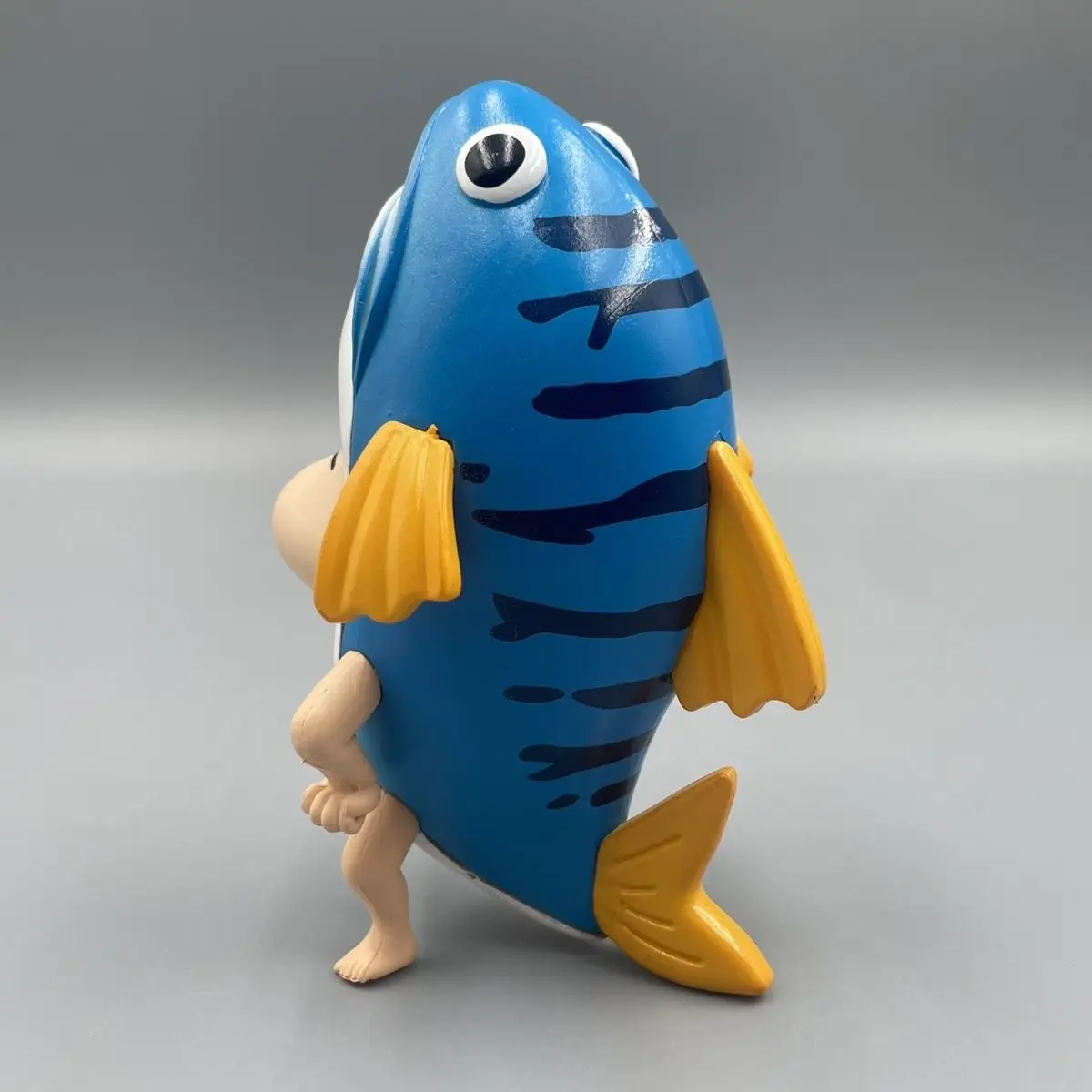 Crayon Shin-chan Q-version figurine for car dashboard screen, toy ocean shark Shin-chan desktop decoration fun toy birthday gift view 5