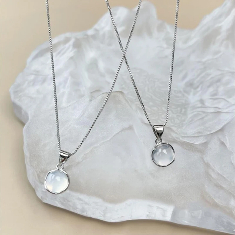 Yerik Mode Silber Farbe Weiß Runde Mondstein Anhänger Halsketten für Frauen Luxus Temperament Schlüsselbein Kette Halskette Schmuck – Detail 11