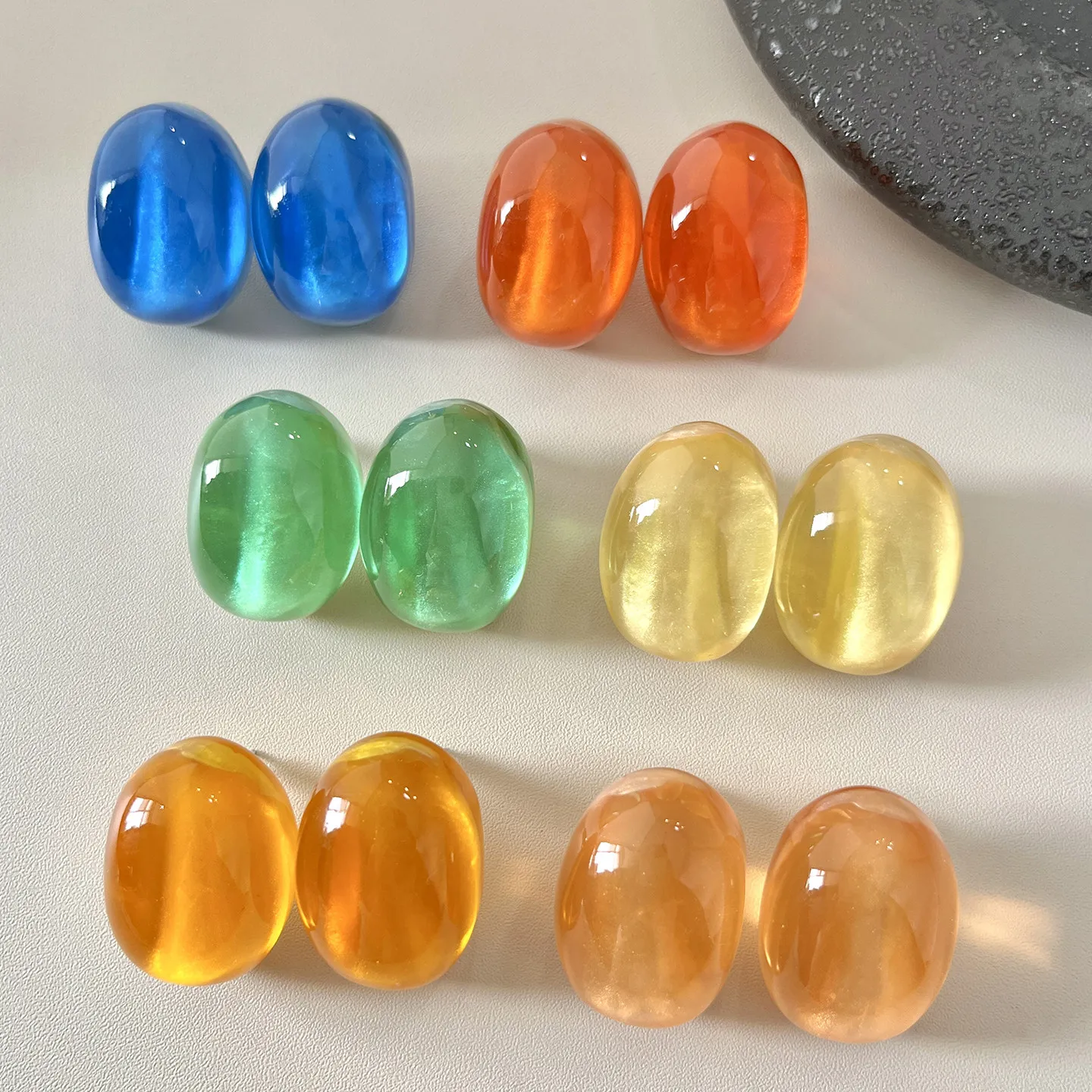 

Colorful Jelly Stud Earrings Trendy Transparent Oval Glitter Resin Earrings for Women Fashion Party Jewelry