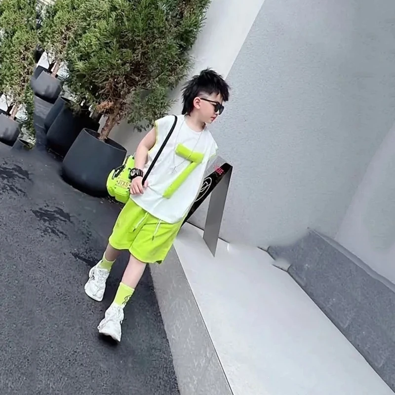 Boys' trendy and cool summer outfit2026New Fluorescent Green Dopamine Stylish Vest for Boys
