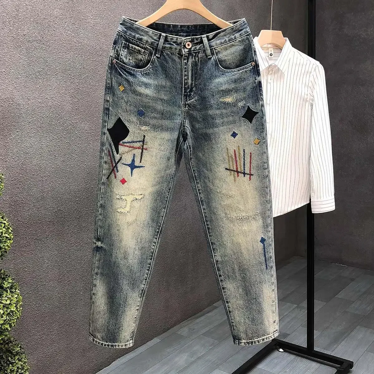 

LIBIELIY Four Seasons Men’s New Fashion American High Street Loose Washed Light Blue Jeans Pants Casual Trendy Printed Denim Tro