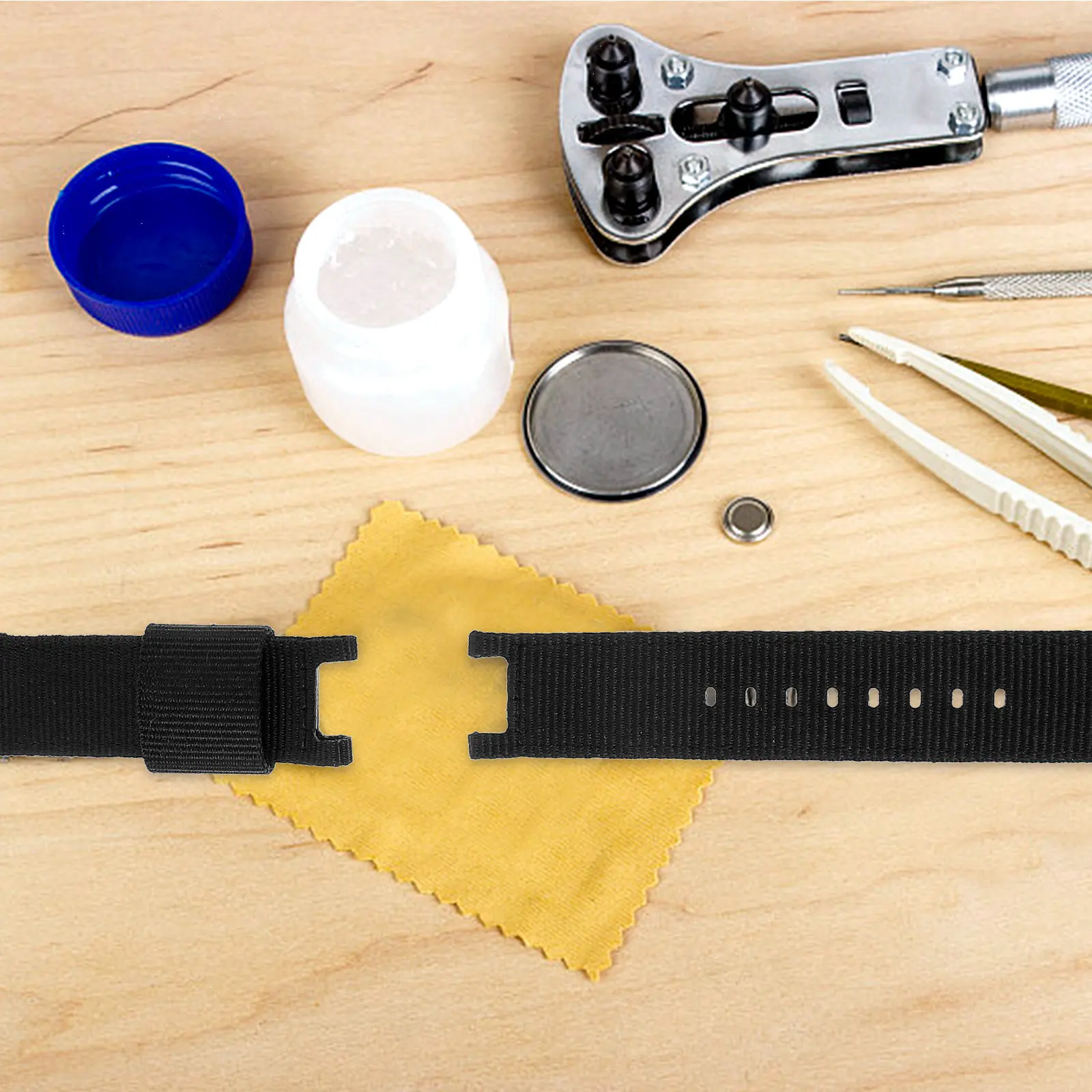 

22-миллиметровый нейлоновый ремешок для умных часов: дышащий, легкий, прочный, с компрессионным формованием, подходит для широких запястий, для занятий спортом на открытом воздухе