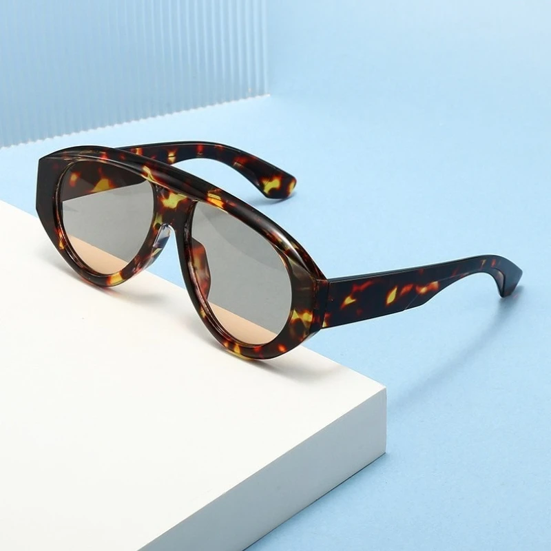 Vintage Luxury Designer Super Large Square Sunglasses Women INS Popular Punk Men Sun Glasses Trending Ladies Oval Shades UV400