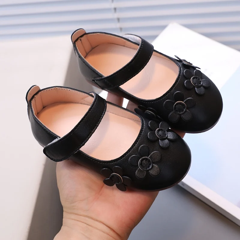 Summer Girls Comfortable Anti Slip And Wear Resistant Leather Shoes British Style Retro Flower Design Soft Sole Princess Shoes