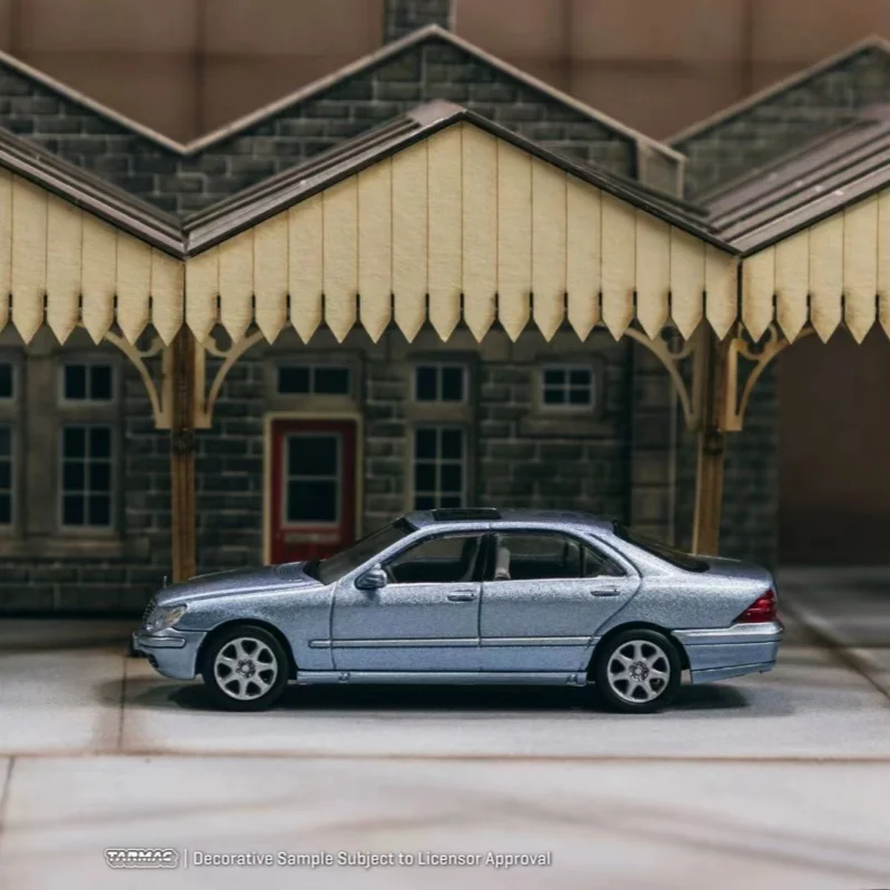 

TW TarmacWorks 1:64 S-Class S500 W220 alloy car model