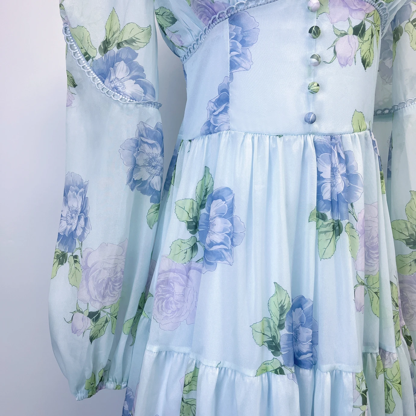 French Fashion Women V Neck Flower High Waist Long Dress New Autumn Pink Floral Print Chiffon Lantern Sleeve Holiday Maxi Robe