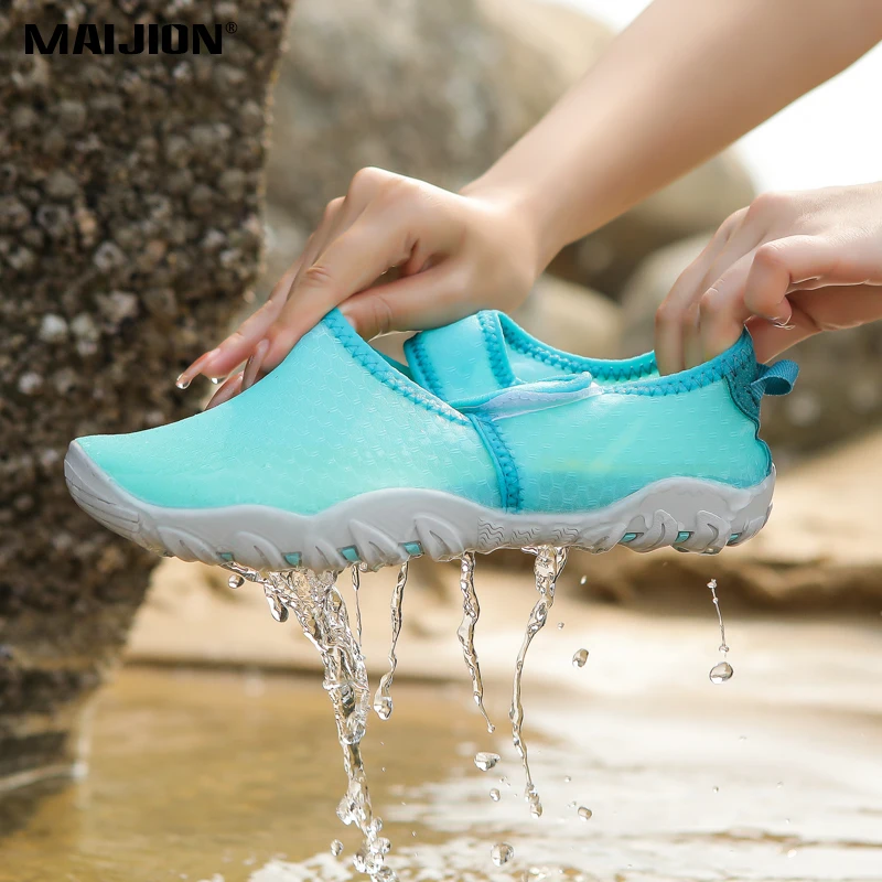 Barefoot Women's Beach Wading Shoes Breathable Quick Dry Water Sports Shoes Ladies Lightweight Swimming Aqua Shoes