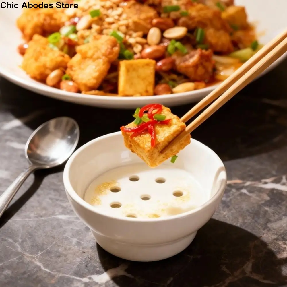 

Multi-purpose Creative Hot Pot Drip Oil Bowl Ceramic Mesh Dipping Sauce Bowl 270ml Round Double-layer Filter Soup Bowl Home