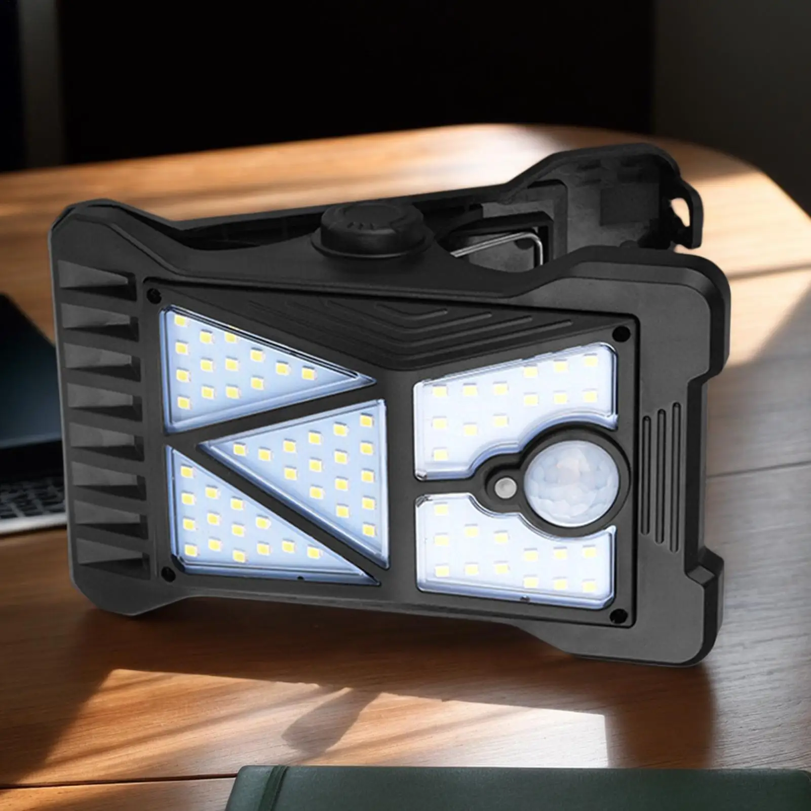 

Солнечные фонари для забора, устойчивые к атмосферным воздействиям лампы с зажимом, уличные солнечные фонари для двора, сада, двора, двора, крыльца, фермы, балкона