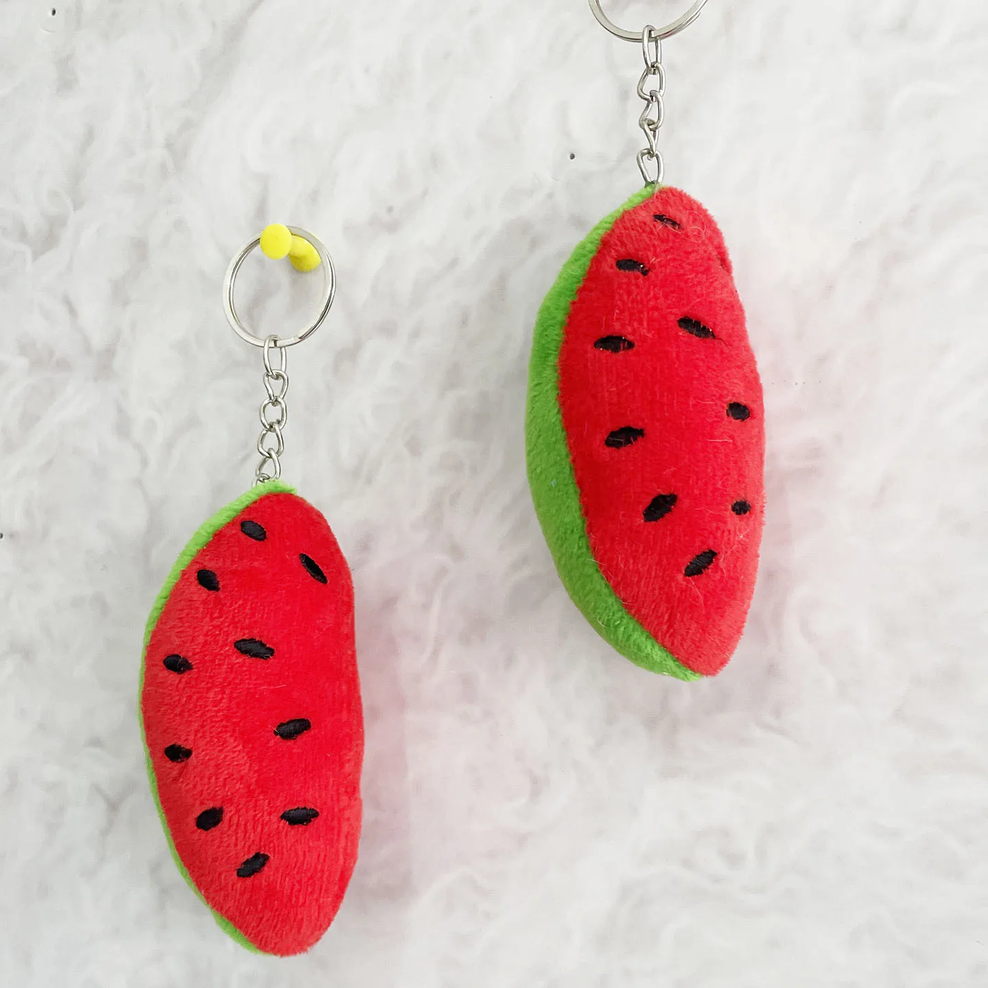 keychain watermelon  Thread Fruit Slice Pendant Watermelon Lemon Kiwi Key Chain Handmade Crochet Gift Pendant ﻿