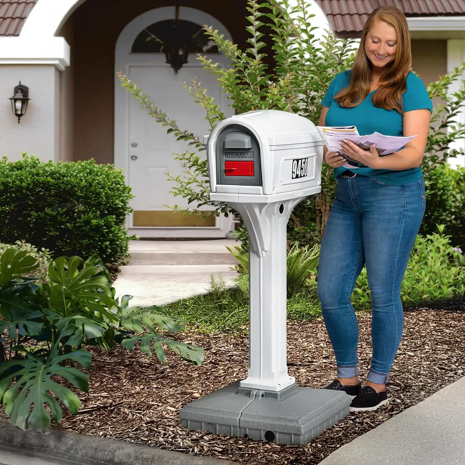 Premium Dig-Free Easy Up Classic Mailbox and Post Combination in White, Above Ground Mailbox