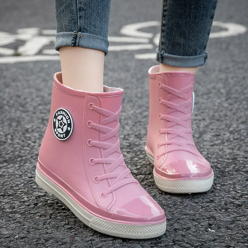 Novo designer meados de bezerro botas de chuva verde das mulheres à prova dwaterproof água sapatos para dia chuvoso senhoras rosa pele borracha