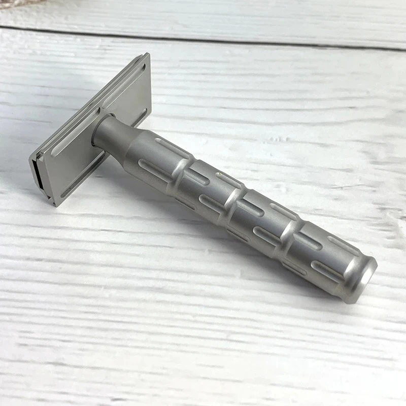 

Italy Double Edge Safety Razor, CNC Machined STAINLESS STEEL Blades for Men and Women