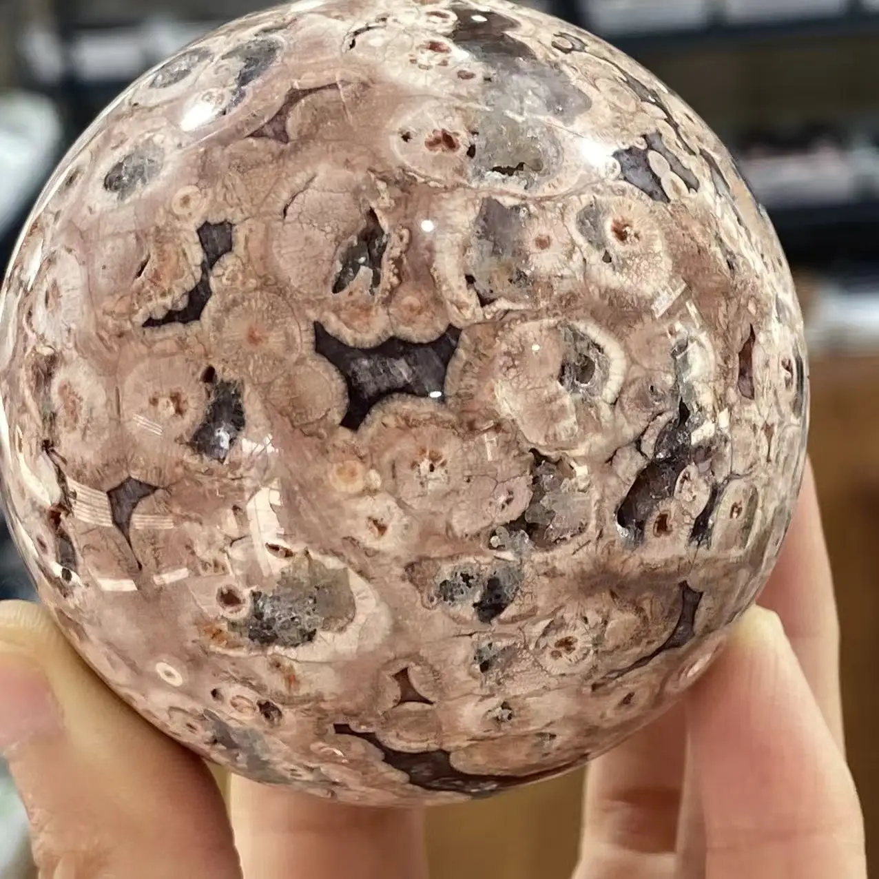 Natural Pink Agate Crystal Quartz Sphere, With Healing Properties, Energy Gemstone, Purifying And Demagnetizing Effect, Divinati