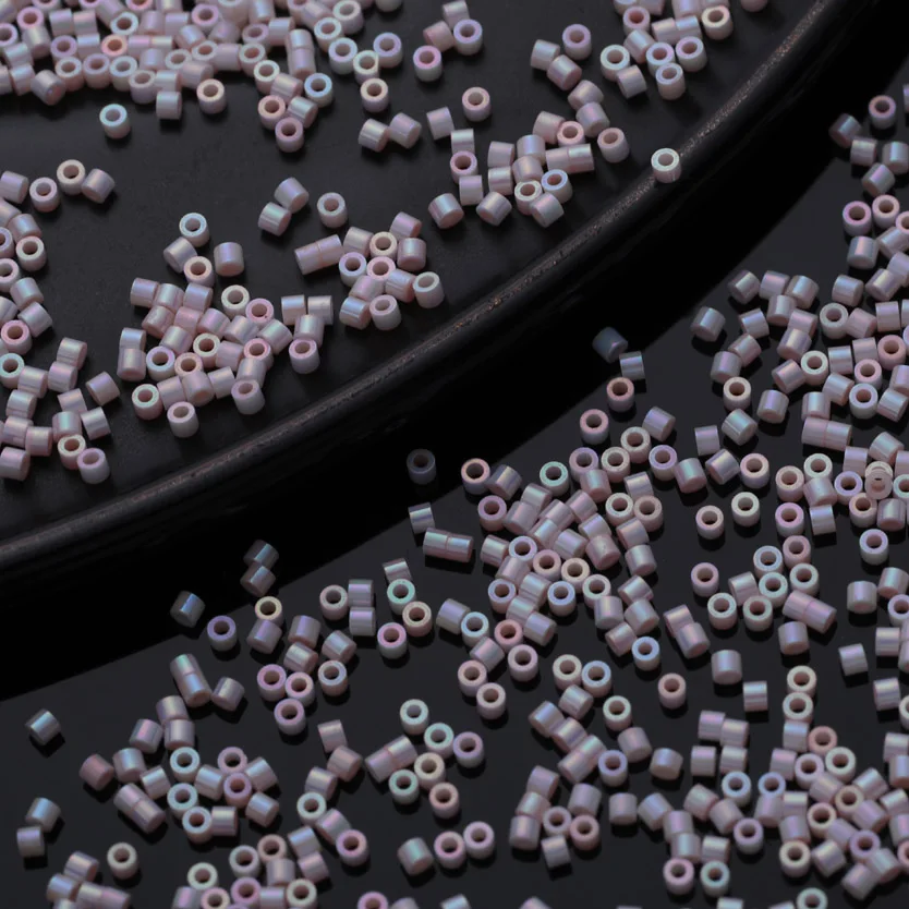 2000 Pieces 1.6x1.3MM 11/0  Japanese Quality Glass Seed Beads For Native Beadwork 10Grams/Bag