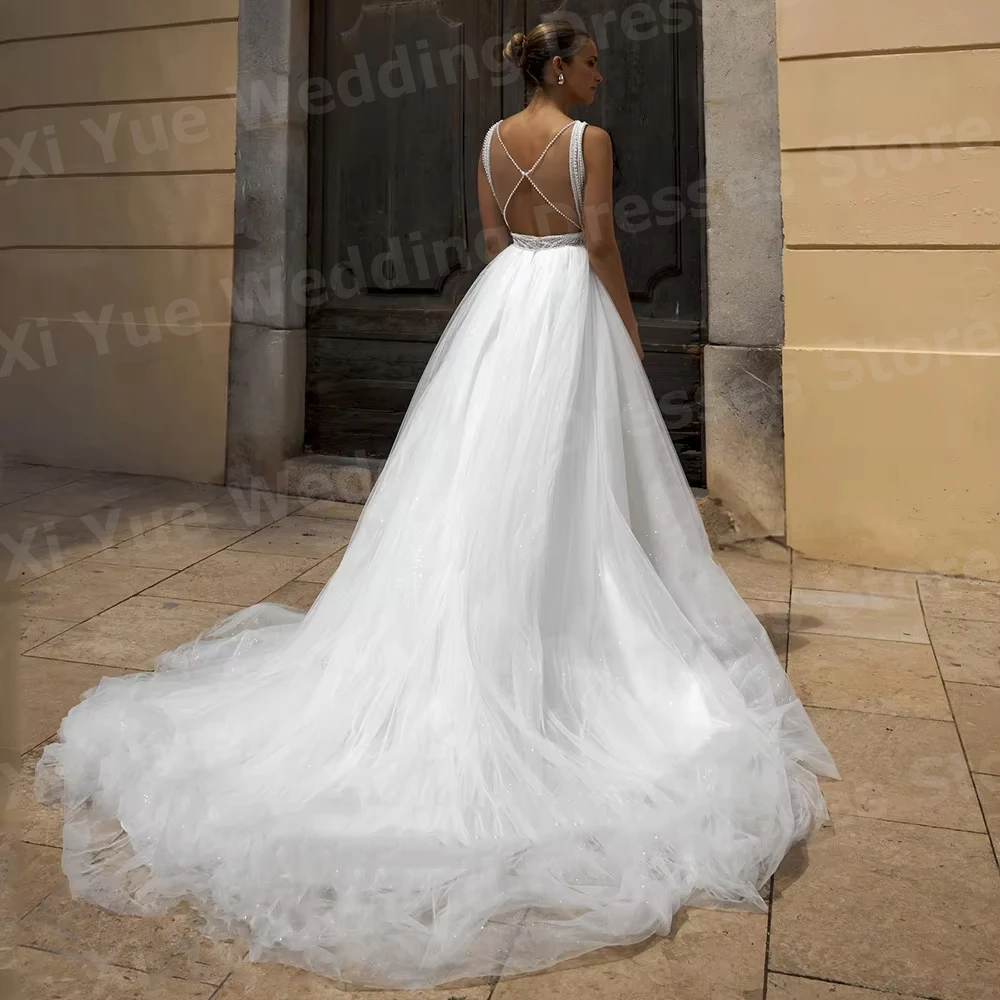 2026 魅力的なAライン女性用Vネックノースリーブウェディングドレス、パール付きブライダルガウン、カスタムメイドのローブ・ド・マリエ