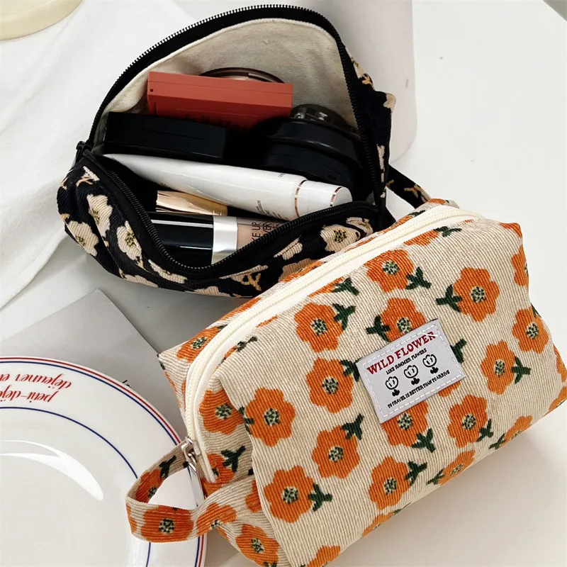 Ladies corduroy plaid cosmetics lipstick bag Korean students pencil case travel cosmetics brush bag underwear finishing bag