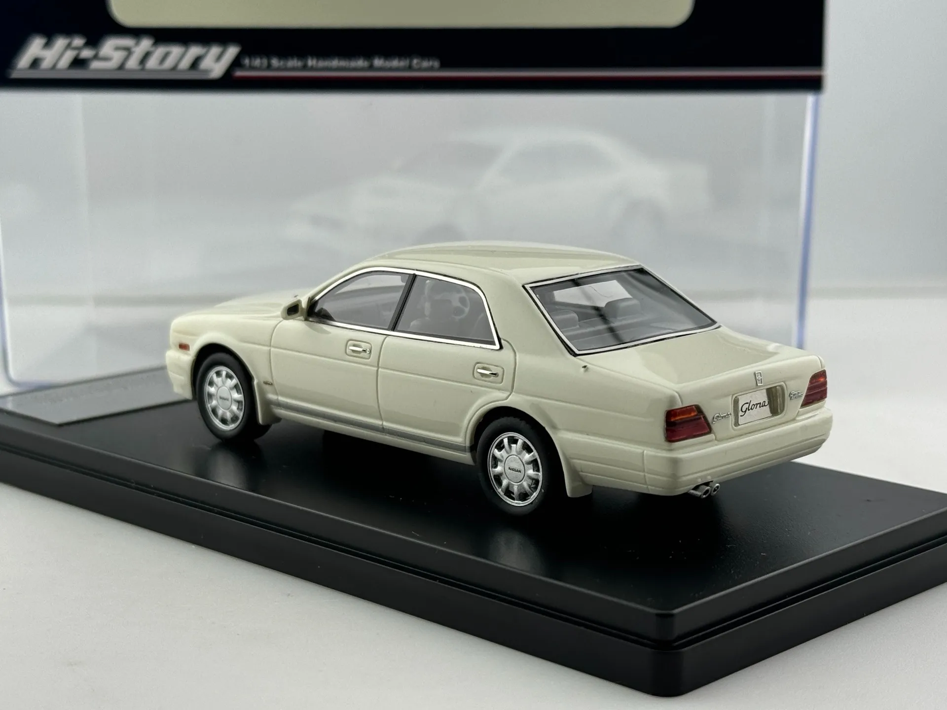 Modelo de coche de resina fundido a presión Hi Story, escala 1/43, Nissan Gloria, juguete coleccionable, regalo, adorno de exhibición de recuerdo