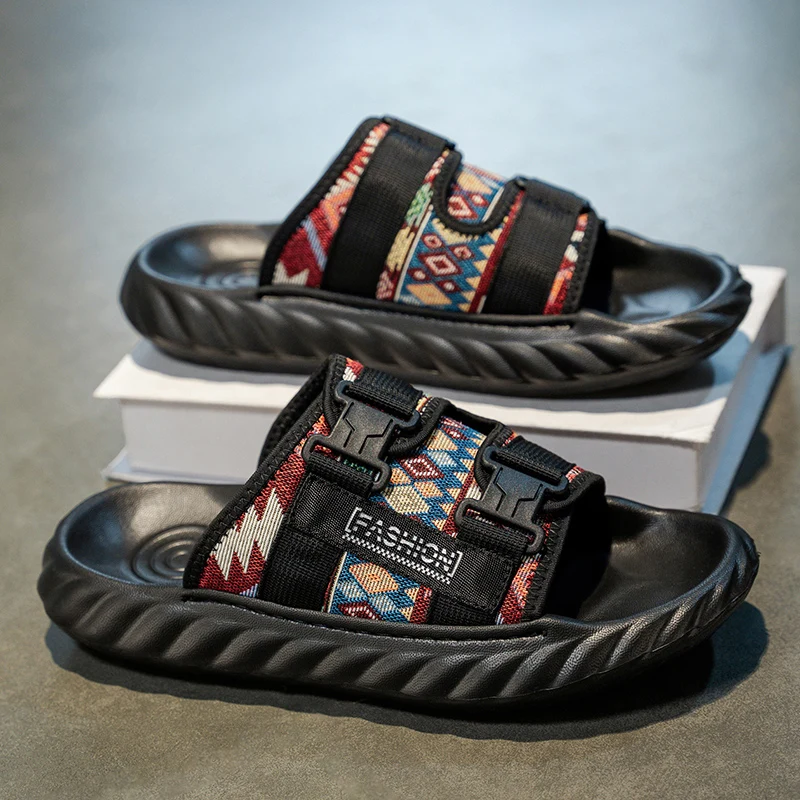 Outdoor Slippers Soft Sole Beach Cool Male Outdoor Slides Summer Mules Outside Mesh Canvas Men's Shoes Sandals Fashion Footwear