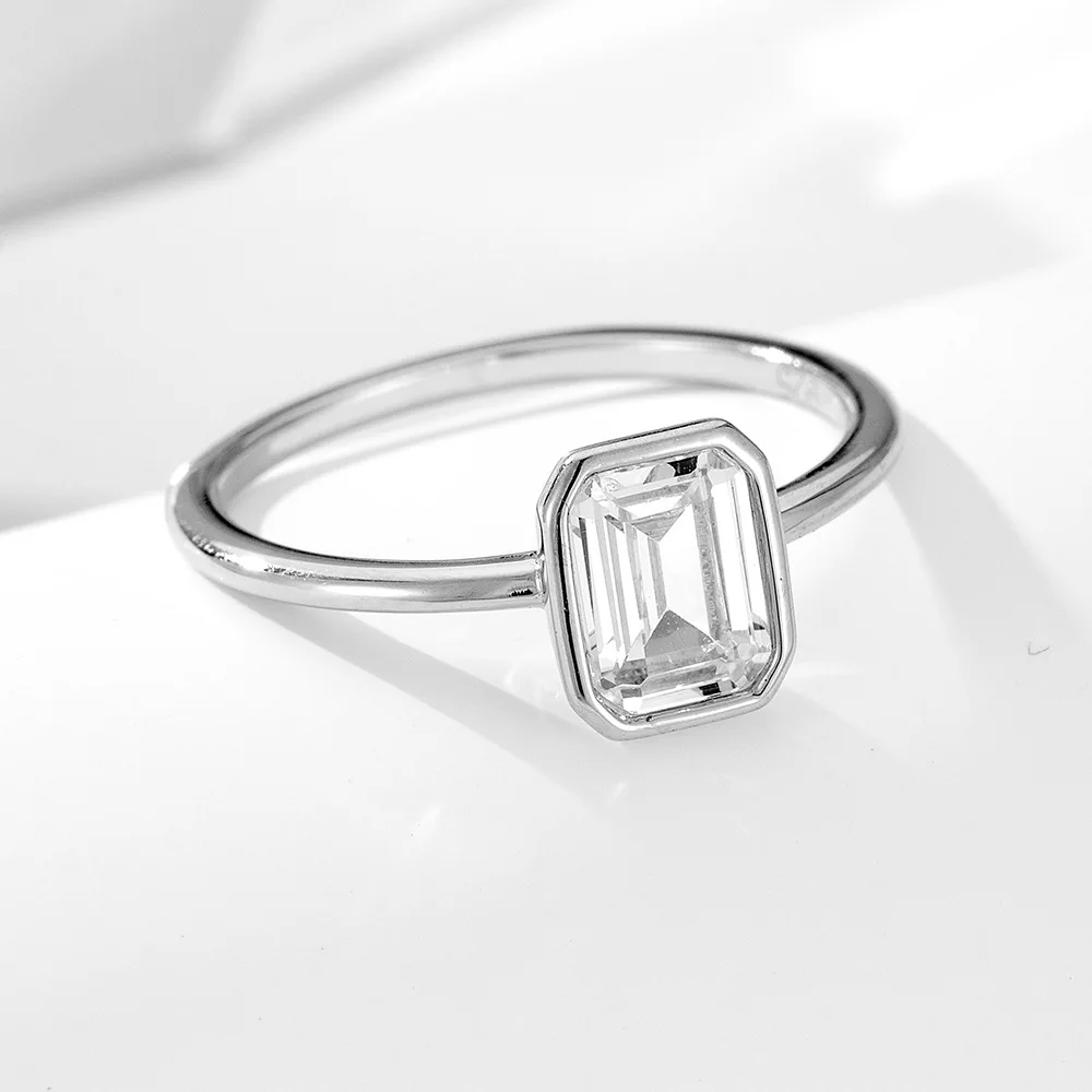 

Withered S925 Sterling Silver Square Diamond Zircon Ring Women's Fashionable And Versatile Ring