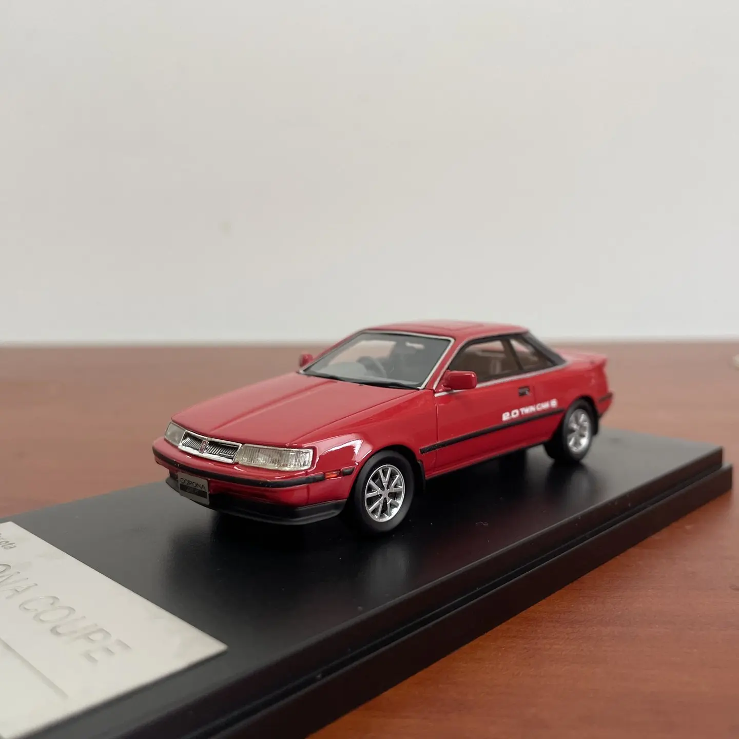 Hi Story, Modelo a Escala 1:43 de Resina del Toyota Corona Coupé 1985, Autos de Juguete Clásicos, Nostalgia, Regalos para Adultos, Souvenir, Exhibición Estática