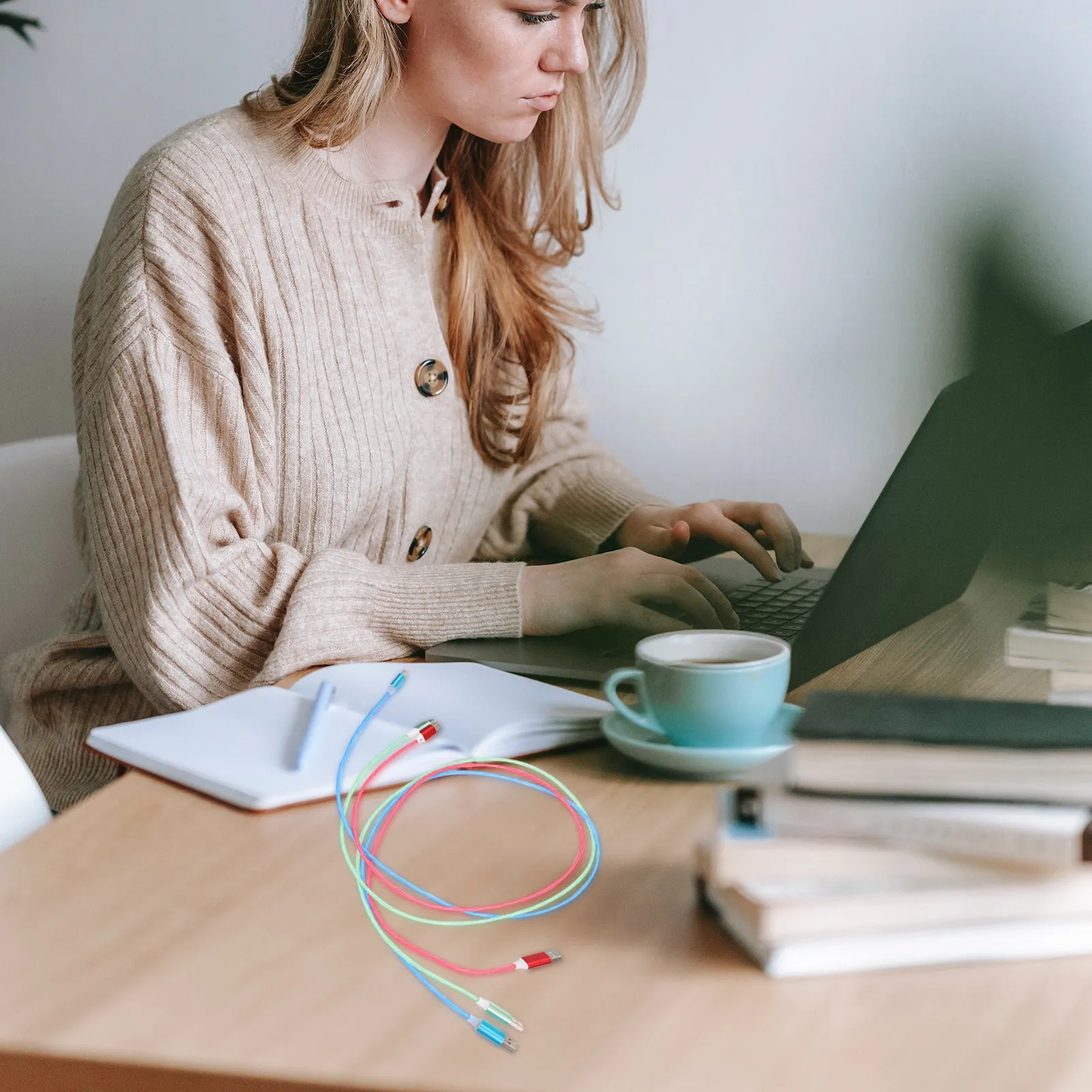 

3 шт. USB-кабель для зарядки с подсветкой, видимый светящийся шнур для быстрой зарядки смартфонов и планшетов