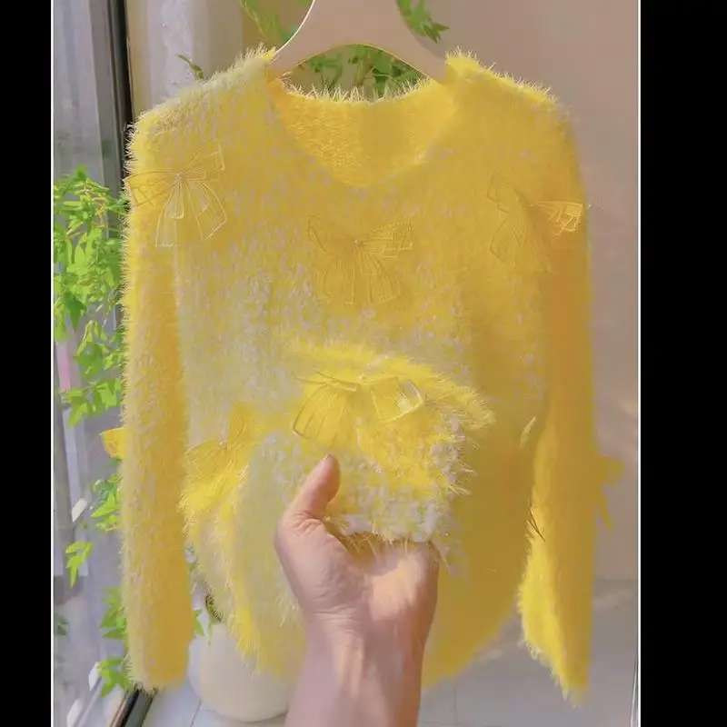 

Spring 2025 Sweet Knot Decorated round Ne ort Knitted Sweater Women Loose Slimming Knitwear Comfortable Commute...