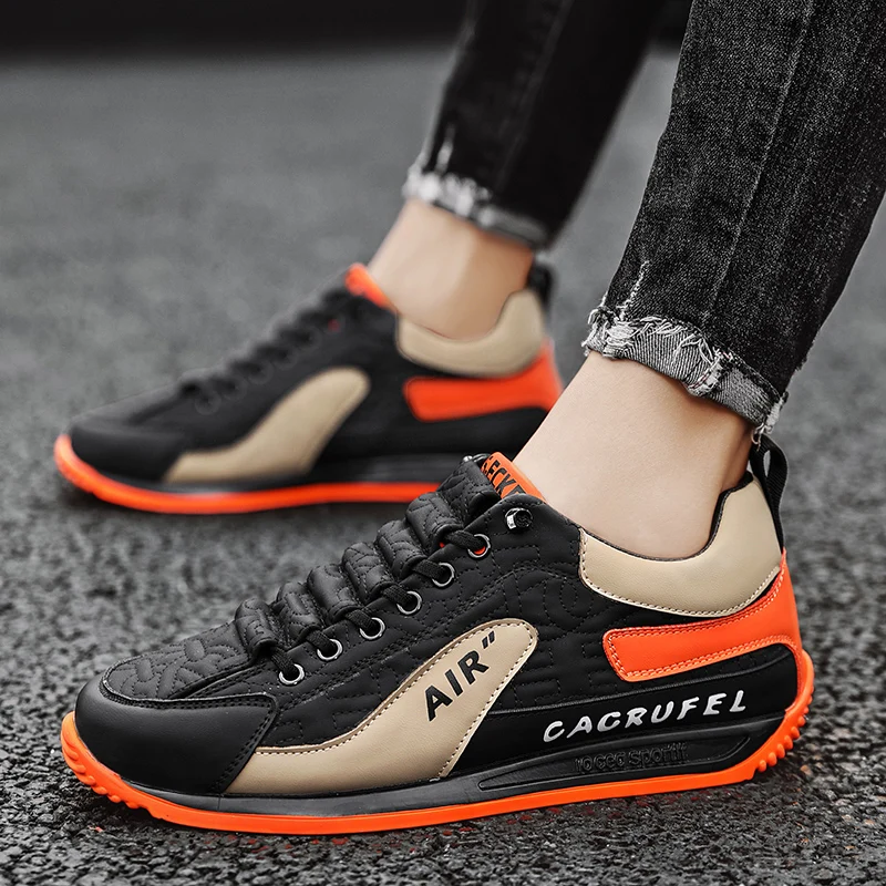 Classic Men Running Shoes Casual Thick Soled Sneakers Breathable Slip on Antiskid Walking Flats Shoes Fashion Designer Sneakers