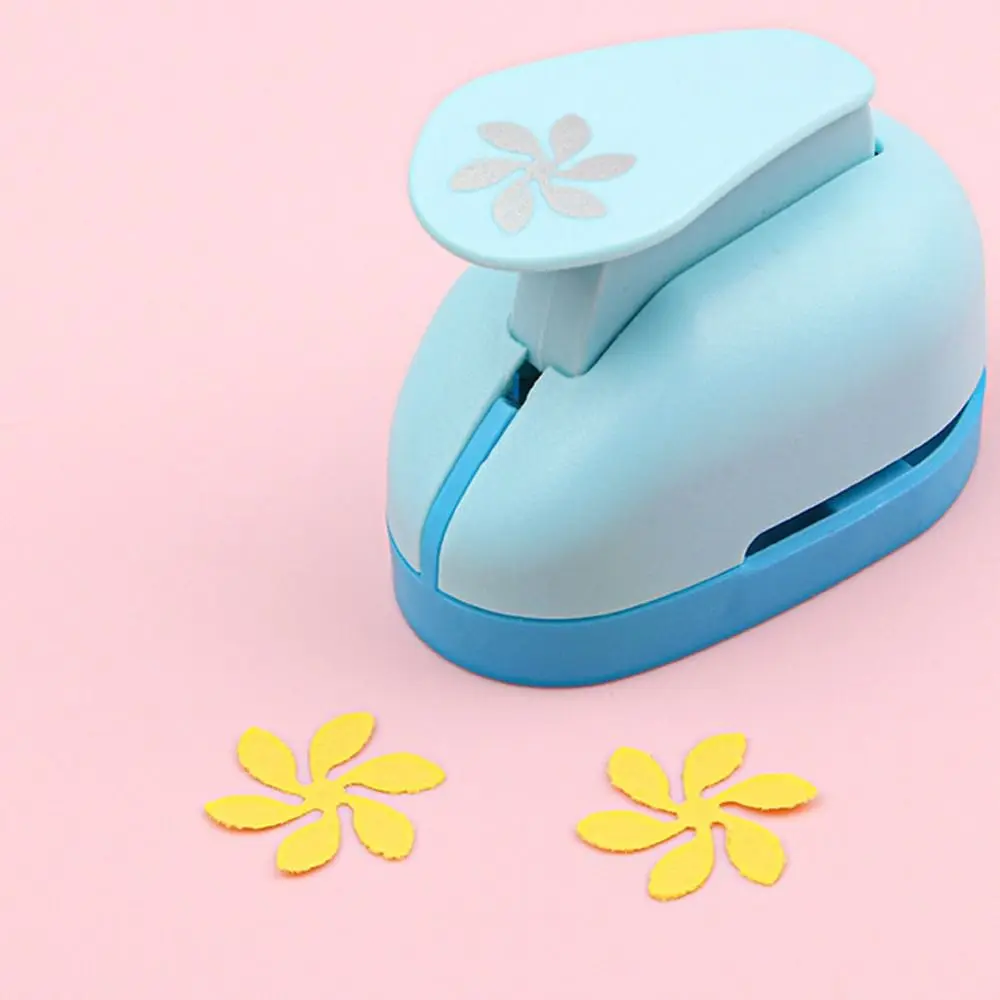 Bookmarks 25mm Paper Hole Puncher DIY Paper Card Craft Hole Punch Arts Crafts Embossing Border Embossing Punches Handcrafters