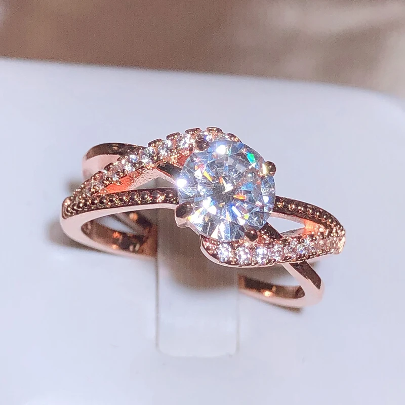 Creative Twisted Intertwined Shimmering Zirconia Ring Women 925 Stamp Rose Gold Wedding Jewelry Valentine's Day Gift