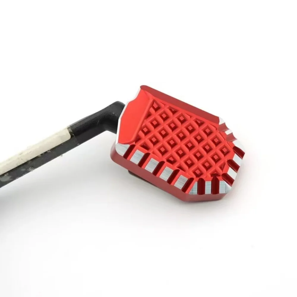 Brake pedal accessories for Benelli 502C motorcycle modification, including enlarged and widened versions.