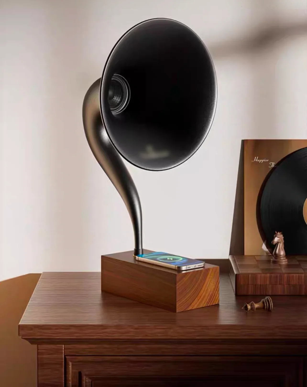 

Large speaker Bluetooth stereo, vintage walnut material, high-end luxury