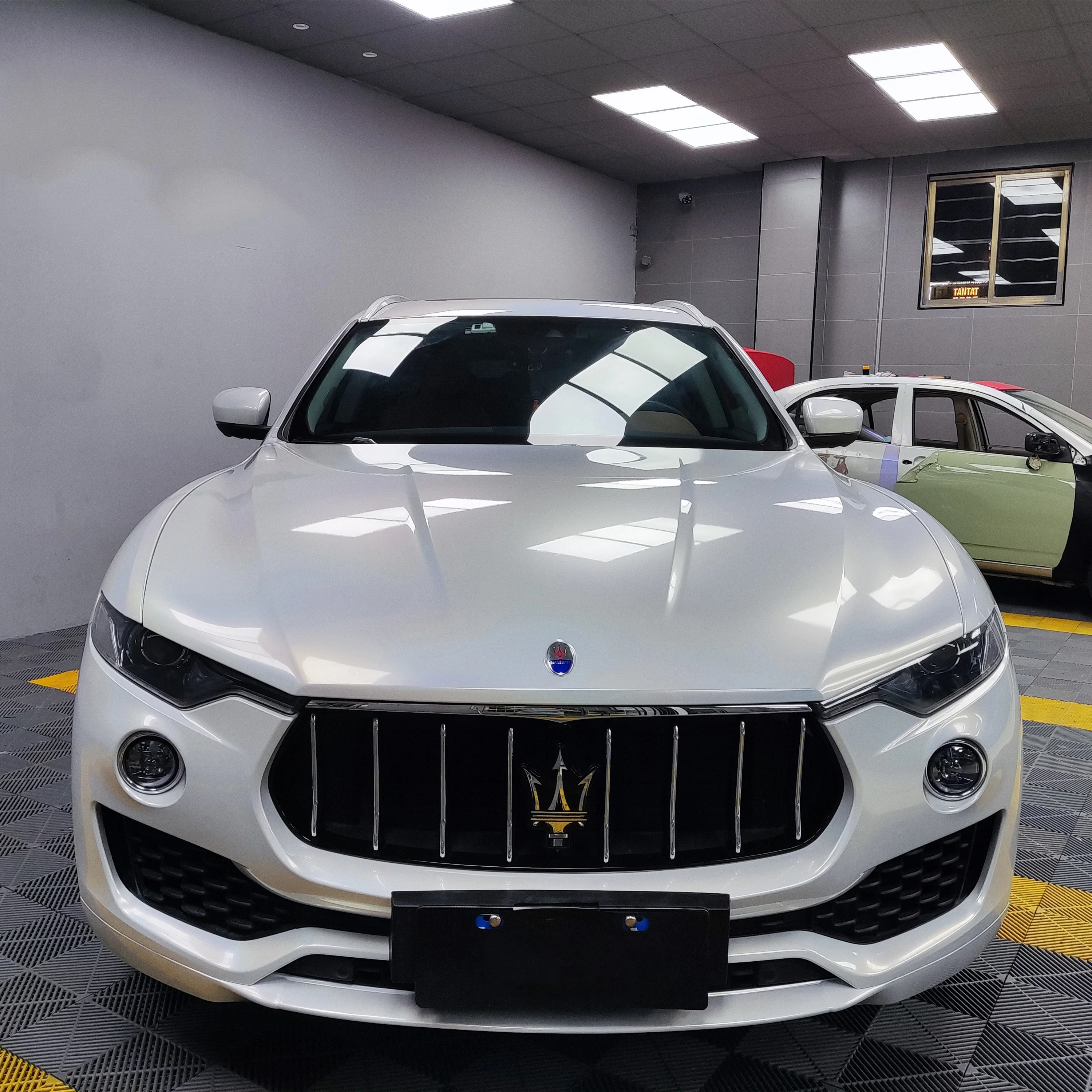 TPU Self-Healing Car Window Tint Film Color-Changing with Heat Rejection Anti-Scratch for Body Position