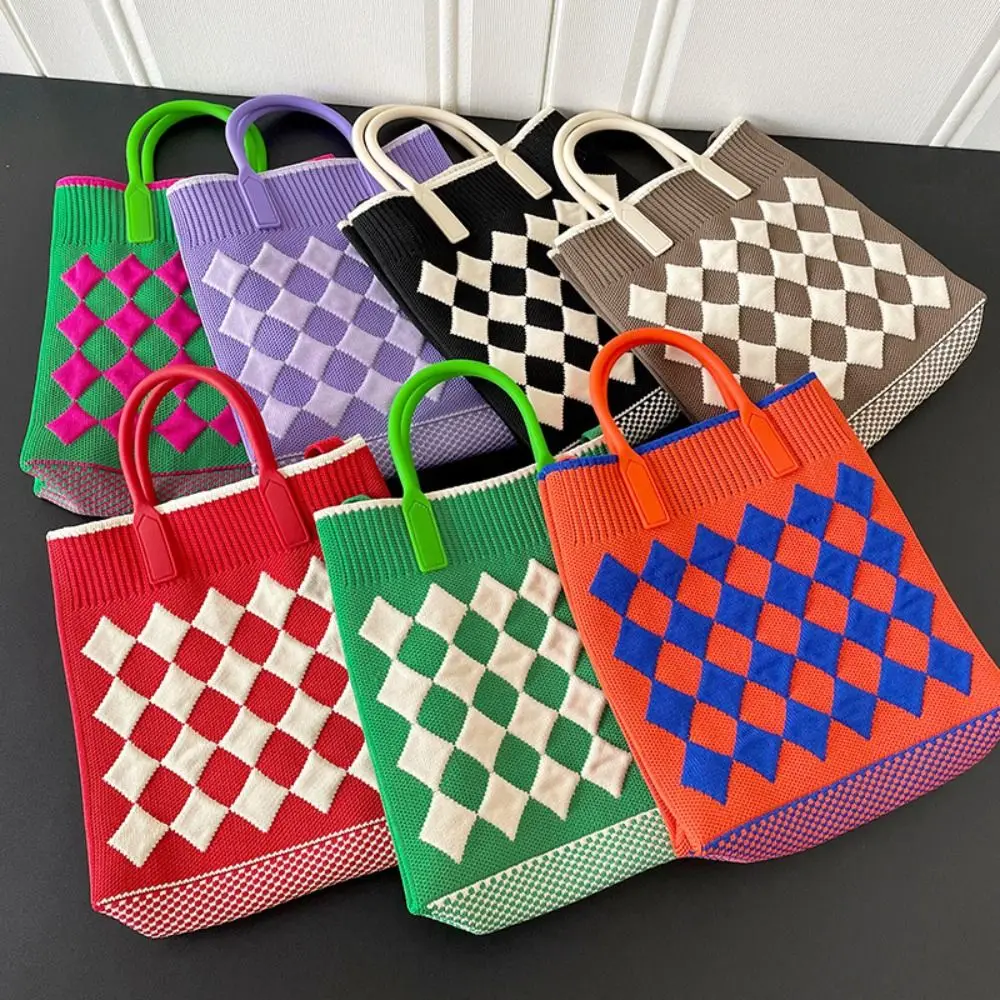 Borsa a mano in maglia con colori a contrasto borsa per telefono ad alta capacità con reticolo rombico fatta a mano borsa da polso con nodo in