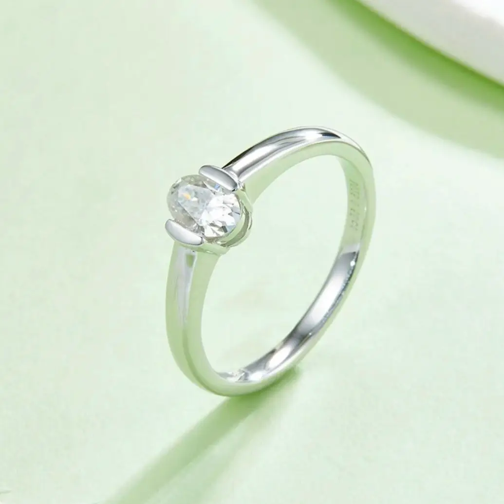 

Silver Ring Oval Cut 0.5CTS White D Moissanite S925 White Gold Plated Diamond Rings