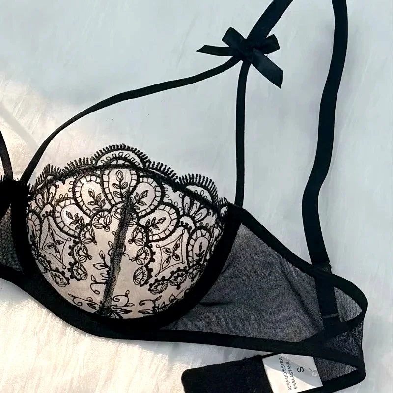 2-piece Women's Black Sexy Female Lingerie Lightweight Bow Semi Transparent Lingerie Set Sexy Lace Women's Bra and Panty Set