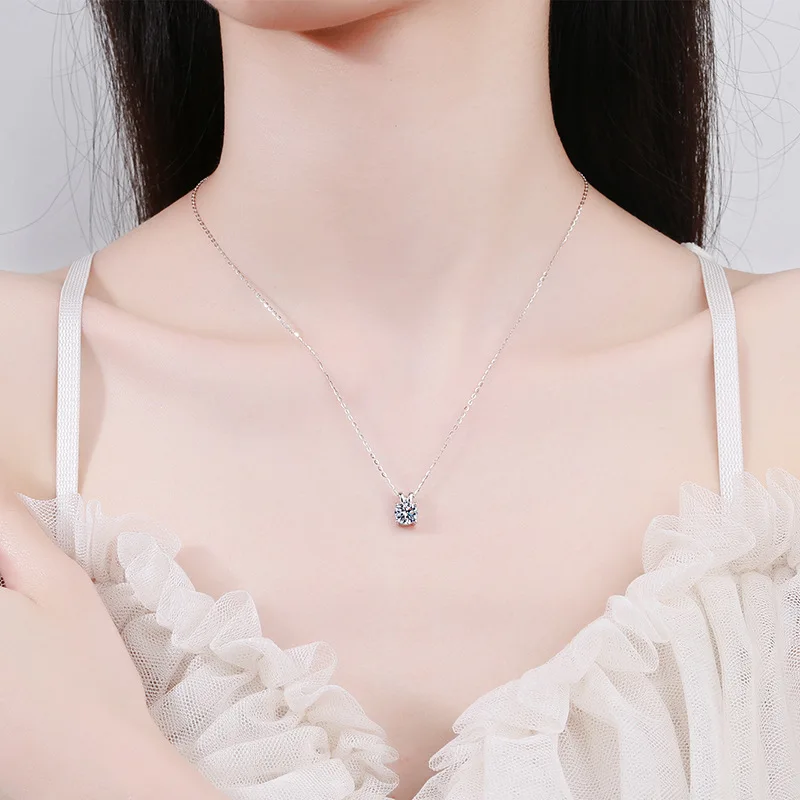 1 Carat Mozambique Diamond Rabbit Necklace Pendant Wedding Simulation Platinum Plated Locking Chain
