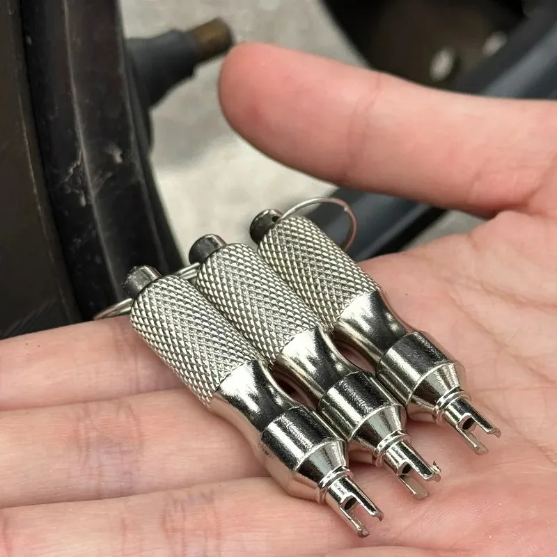 Universele bandenreparatieschroevendraaier roestvrij staal roestwerende bandventielverwijderaar met sleutelhanger bandventielsleutel