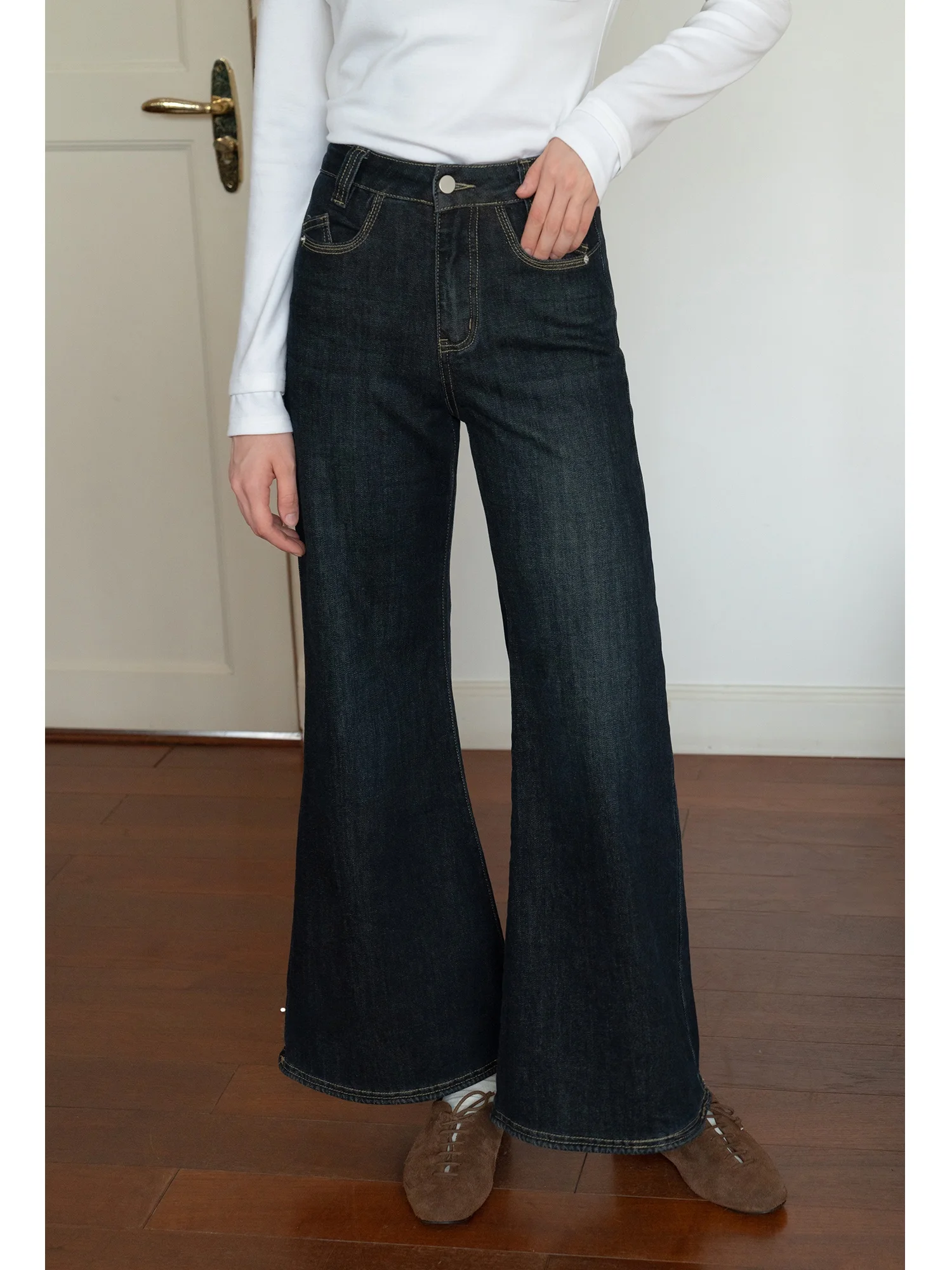 

Джинсы-колокольчики с высокой талией Eggka, повседневные простые белые свободные длинные брюки, женские хлопковые брюки на молнии, однотонные, всесезонные