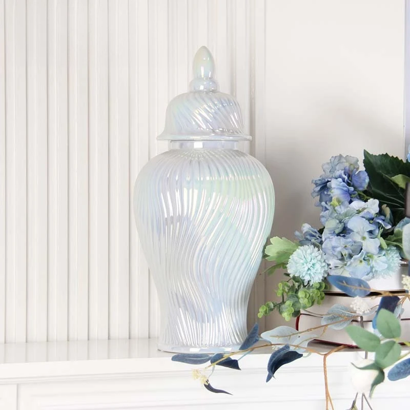 

J296 Modern Gold and White Spiral Wave Pattern Ginger Jar Art Deco Design Glazed Tabletop Vase Wedding Other Home Decor